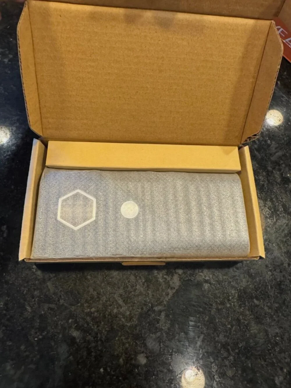 GeekTown 20000mah power bank Model #HYD055 3.7 V - Brand New in Box